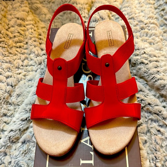 Laura Scott Shoes - RED HEELS